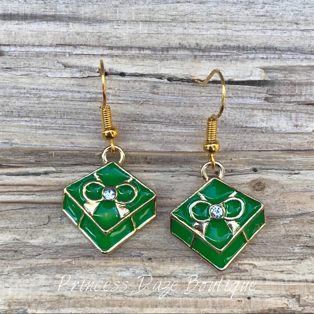 Gold Present Dangle‎ Earrings